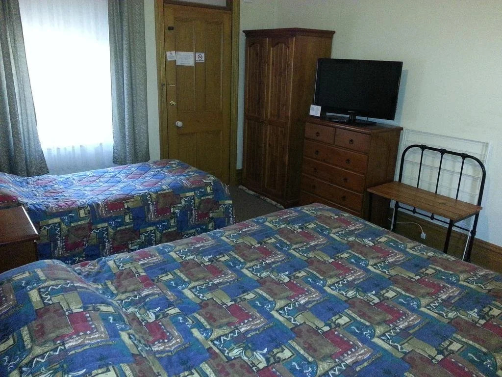 Sonbern Lodge Motel