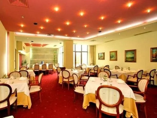 Tangra Hotel