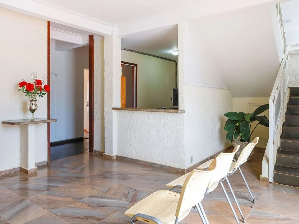 OYO Bocaiuva Palace Hotel