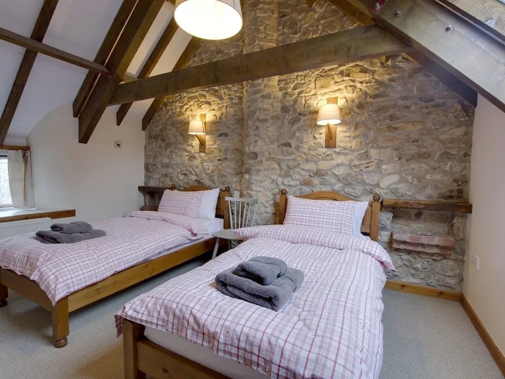 Whitcombe Cottage