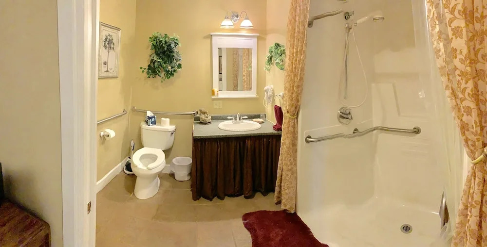 Monroe Street Suites