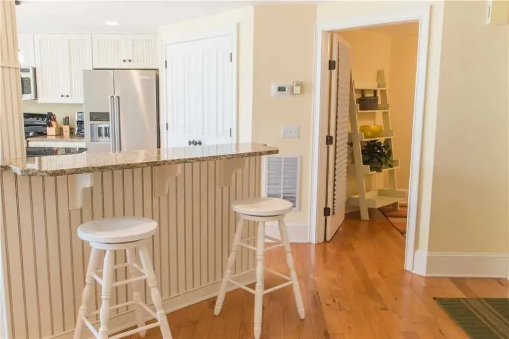 Windsor Place 303 by RedAwning