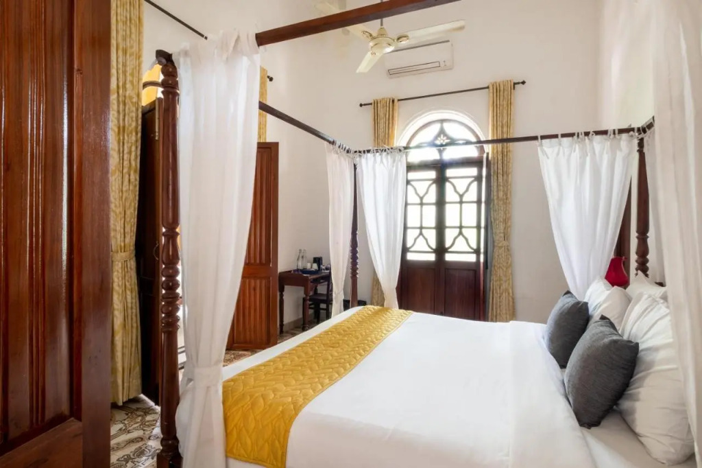 ROSASTAYS South Goa