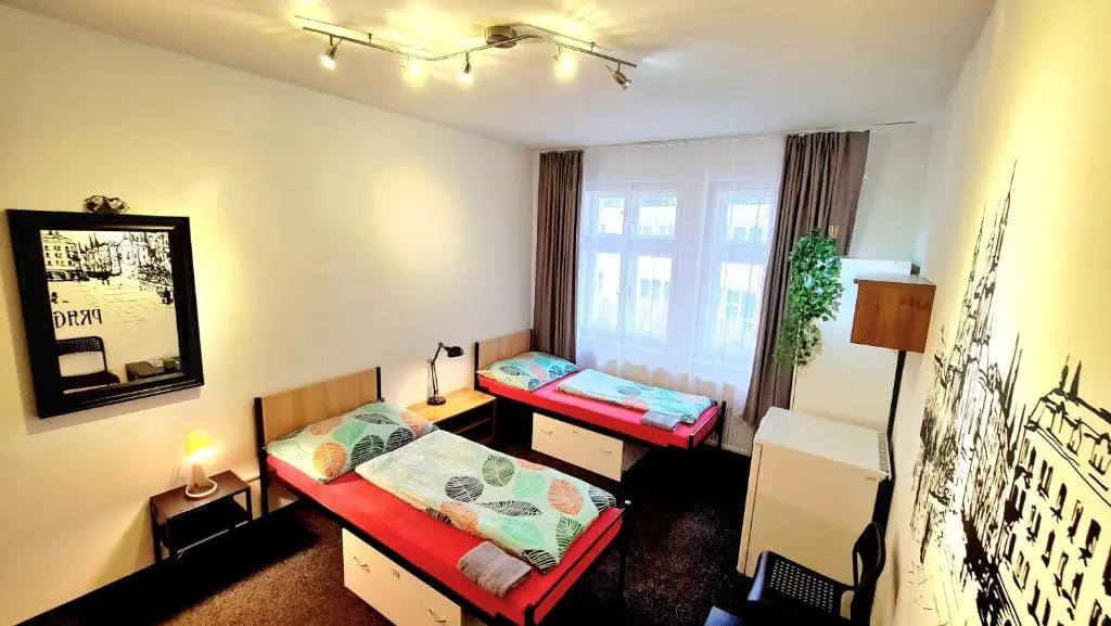 Hostel V38