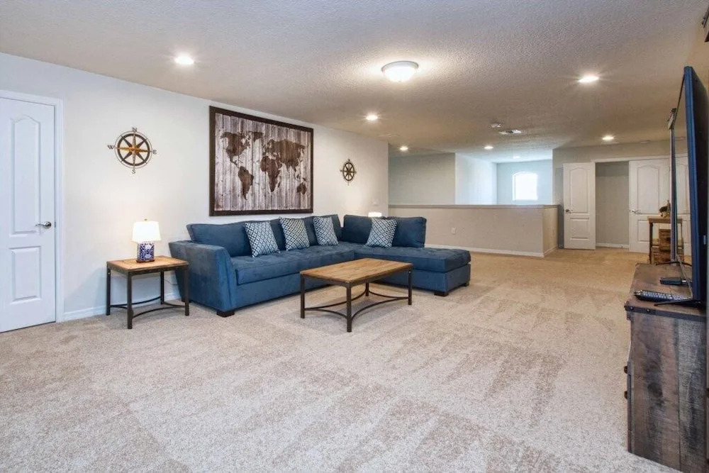 Windsor at Westside-8 Bedrooms House W/pool-3719ww Home