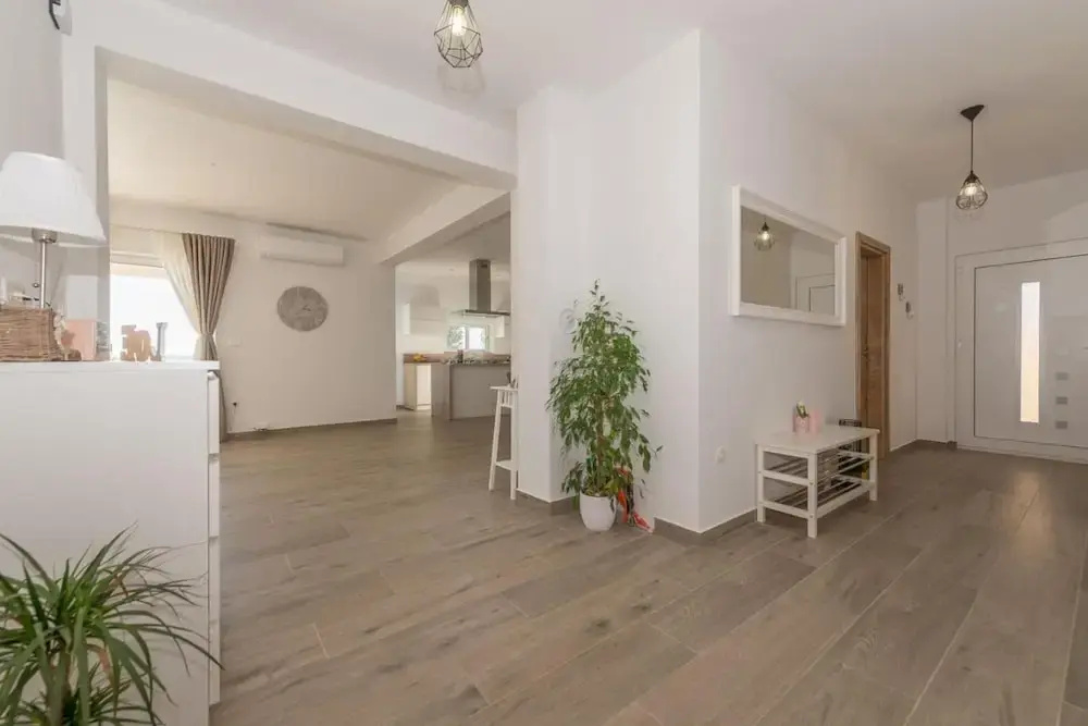 Villa Kamber in Tinj
