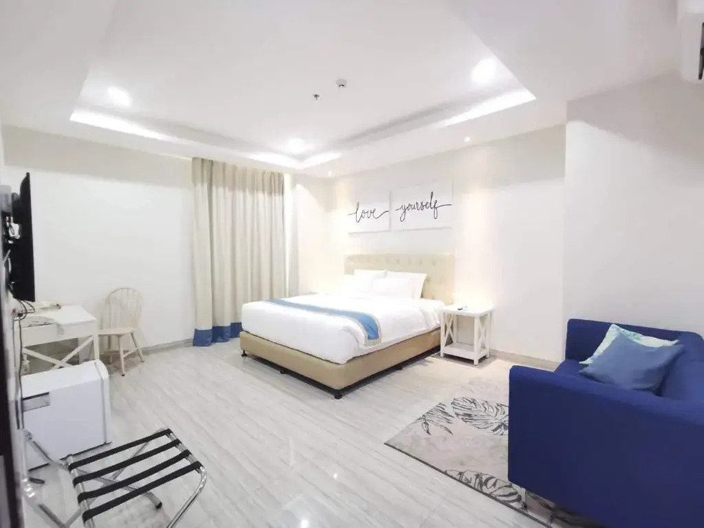 Hampton Suites