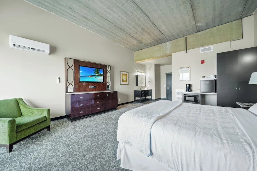 The Suites at Prairie Falls & Event Center