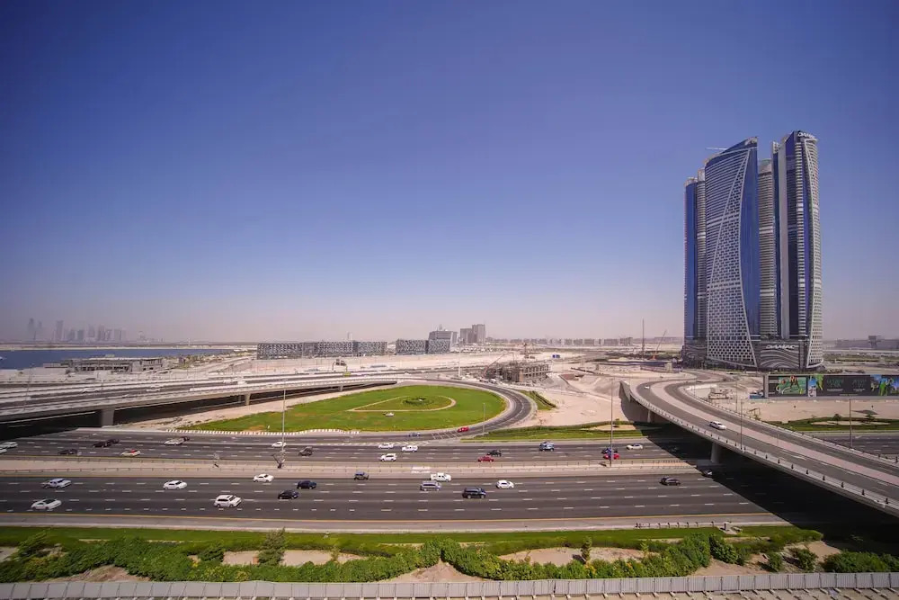 Business Bay 1BR Canal View Rooftop Pool - 360 vacation