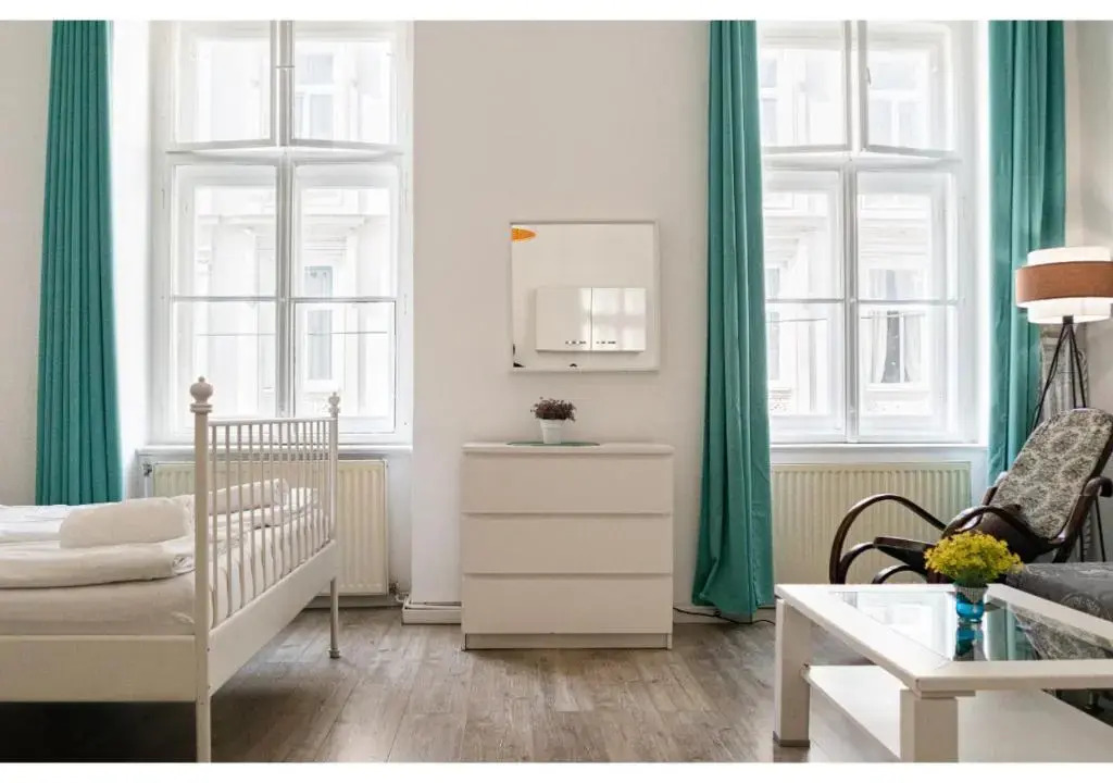 Elegant 1BR Apt. - Great for Long Stays