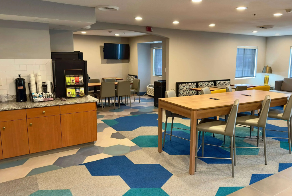 Microtel Inn & Suites by Wyndham Denver Airport