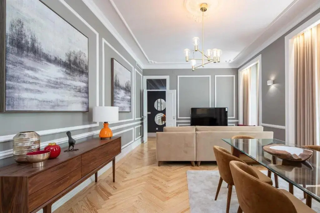 RC 161- Amazing City Center Apartment