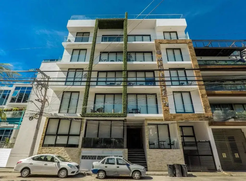 Lovely 1 Br Apartment, 3 Blocks To Mamita's, Roof Pool Views, Bbq