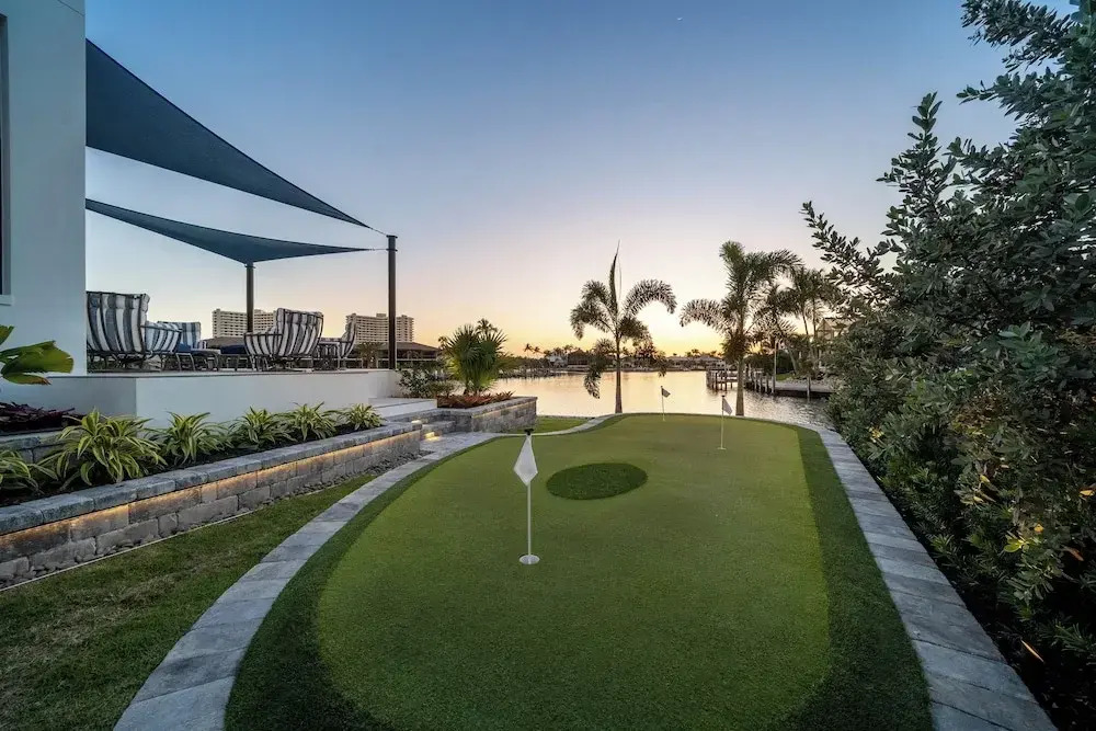 Luxe Home w Heated Infinity Pool on Marco Island