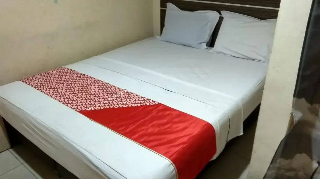 OYO 90002 Wisma Robinson