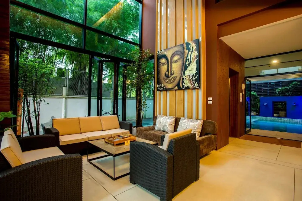 Moxi Boutique Hotel