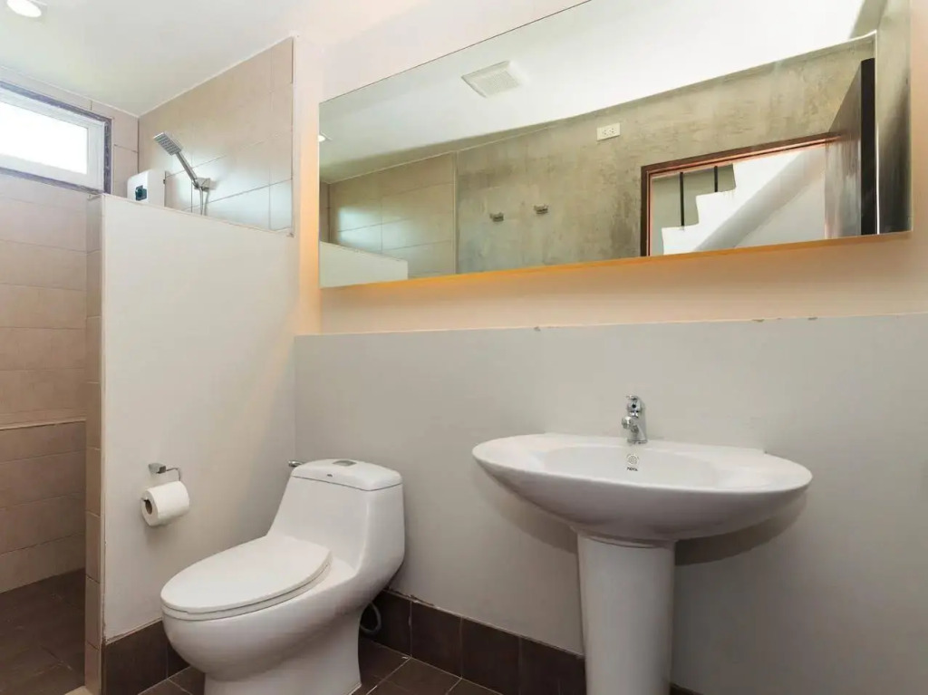 Kama Bangkok - Boutique Bed & Breakfast - Hostel