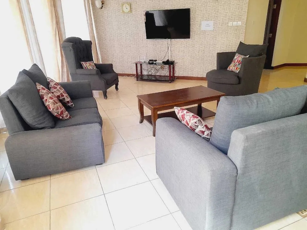 Lux Suites Dofils Assia Apartments