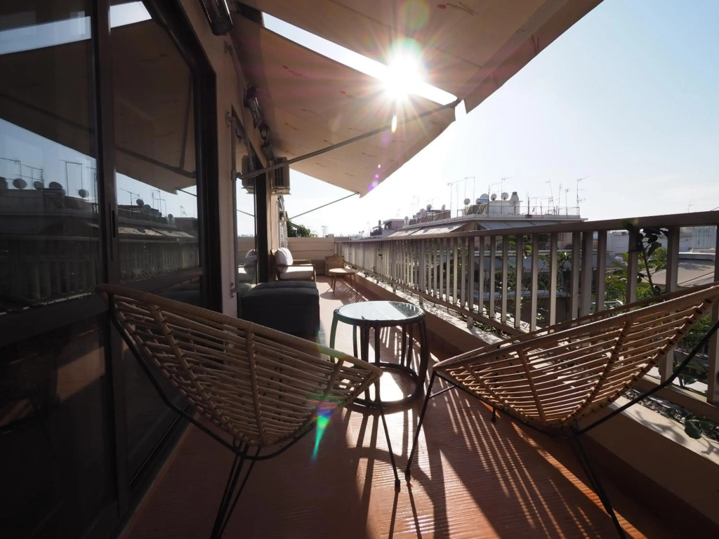 Sophia's Penthouse Apartment With Jacuzzi and Acropolis View From Big Terrace
