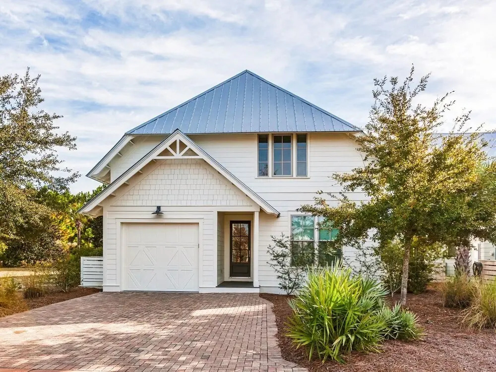 Cypress - 2 Masters, Golf Cart & Amenities 4 Bedroom Home
