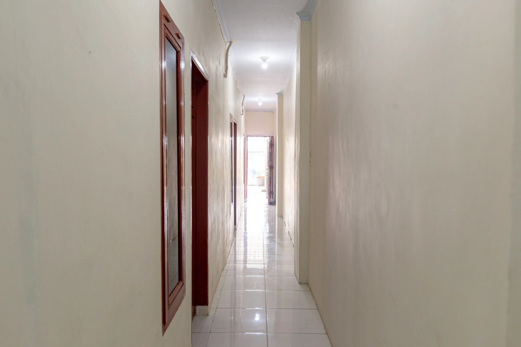 RedDoorz @ Rose House Simpang Pemda Medan Selayang