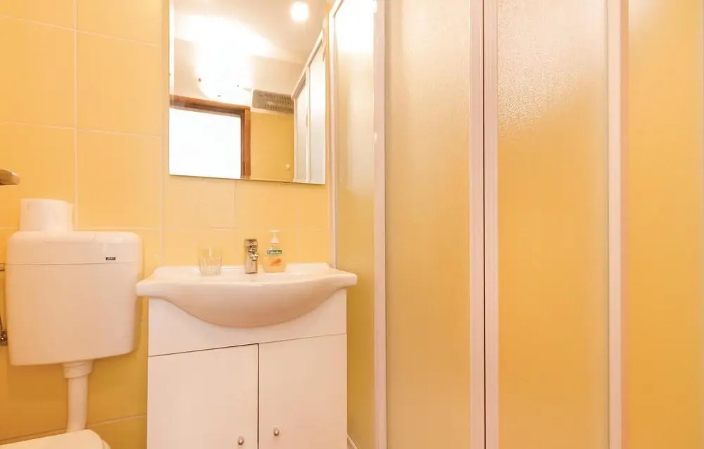 Amazing Home in Barbariga With Wifi and 2 Bedrooms