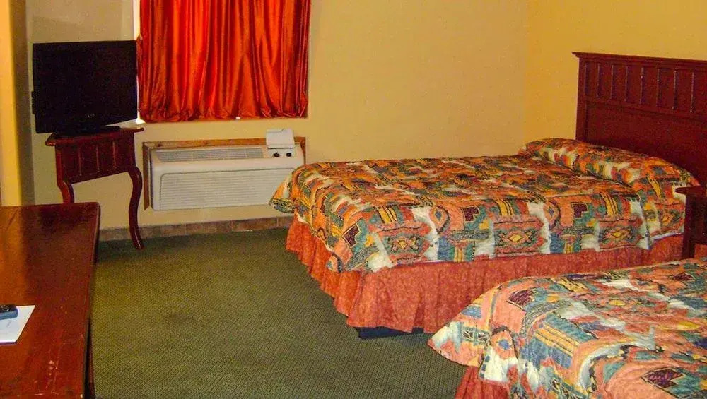 Camino Real Hotel