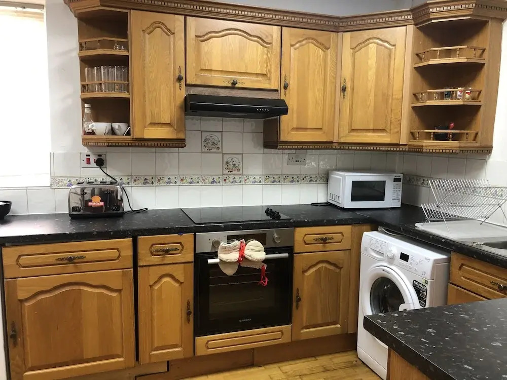 Found Serviced Accommodation Wandsworth Avenue