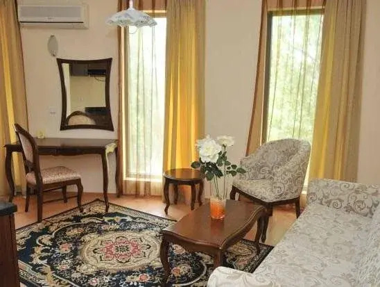 Apart Hotel MIDA