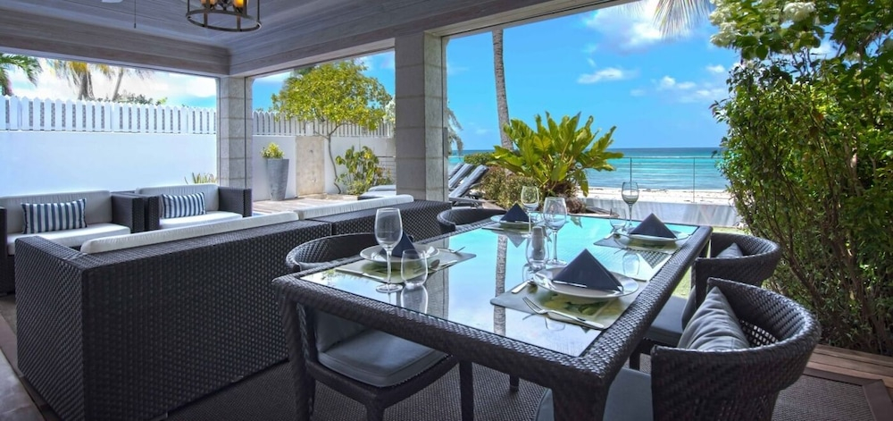 Radwood Beach Villa No. 1