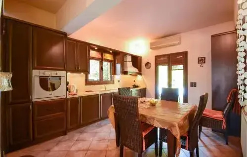 Holiday Home Finikia With Hot Tub I