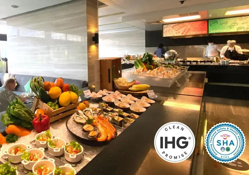 Holiday Inn Bangkok Sukhumvit by IHG