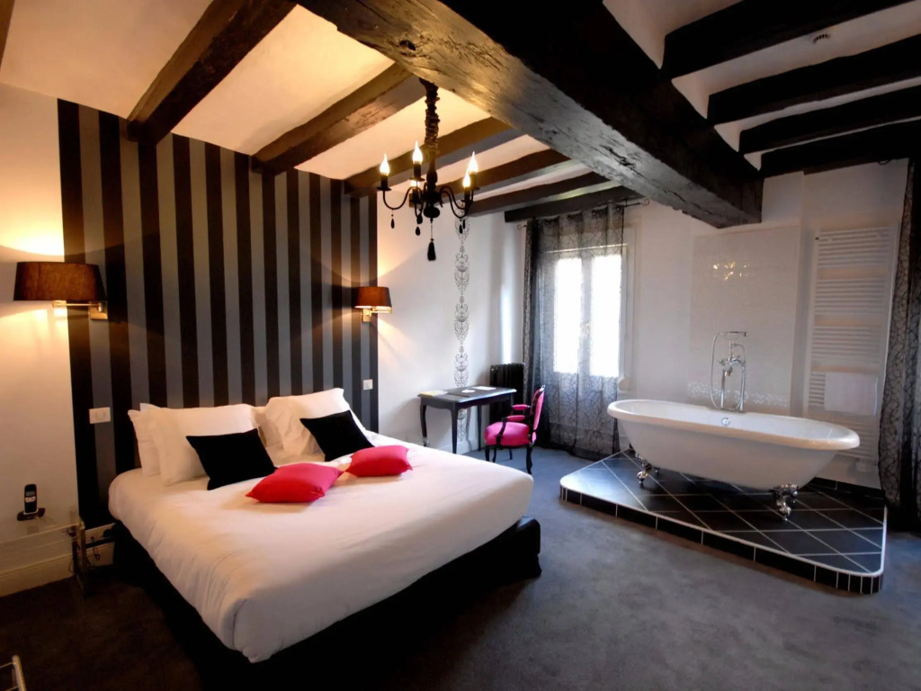 Logis Hotel Restaurant Le Cheval Blanc