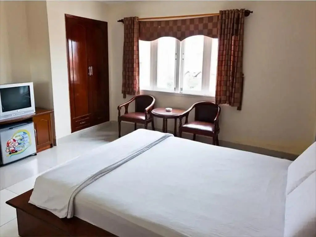 The Six Hotel Hoang Long Son 3