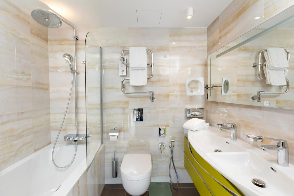 Avalon Hotel & Conferences