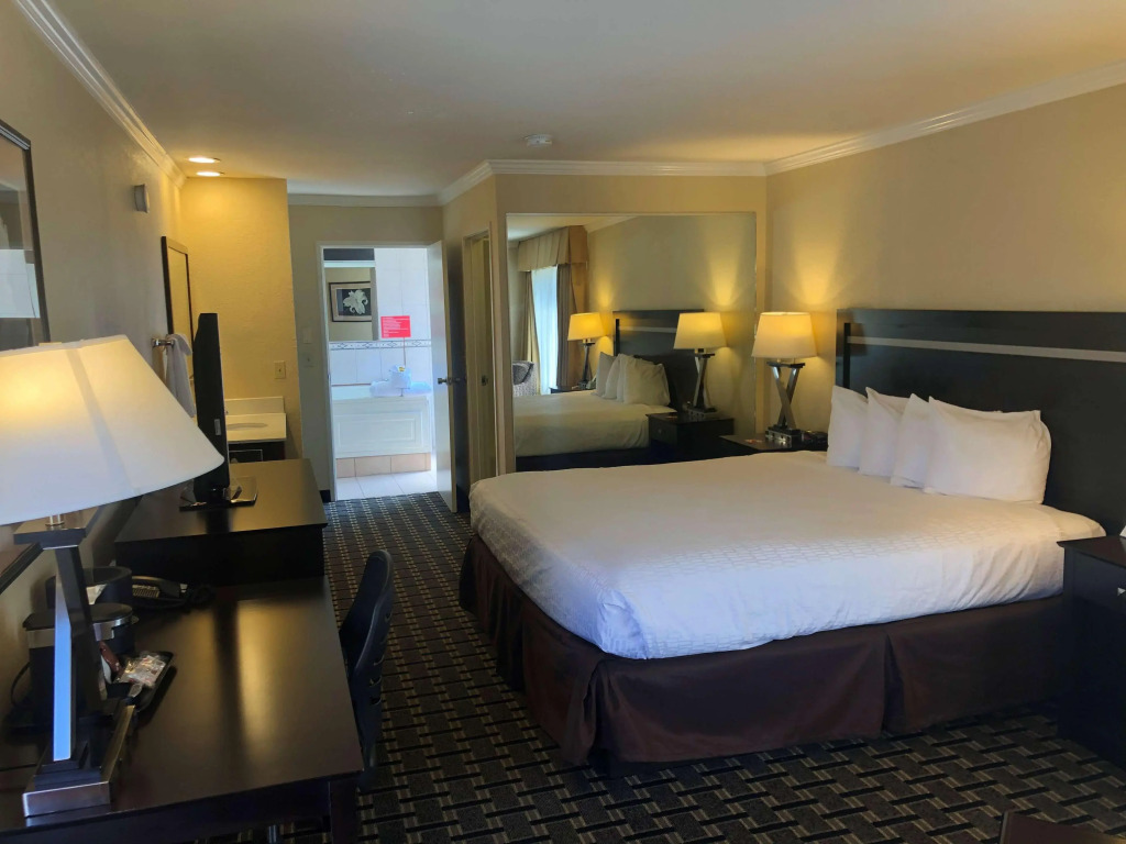 Best Western PLUS Inn of Hayward