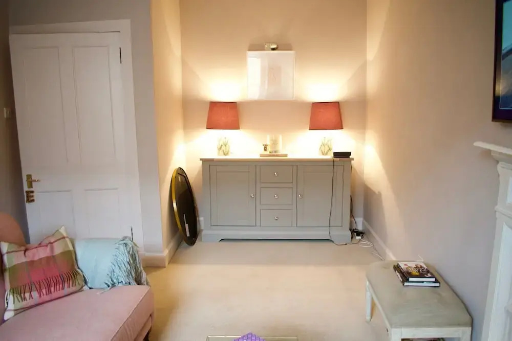 Traditional 1 Bedroom Stockbridge Home