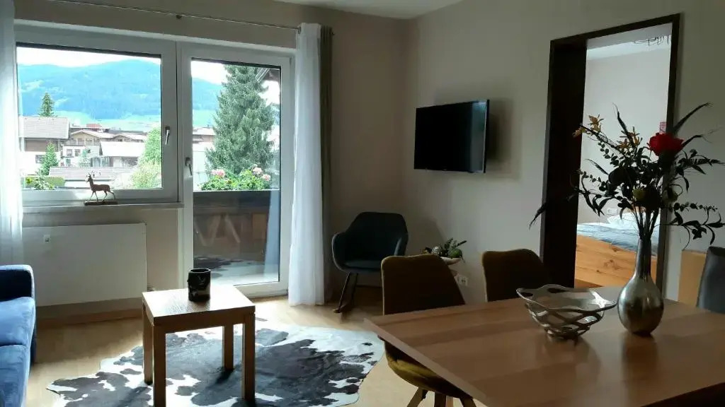 Appartement Miran by Miha