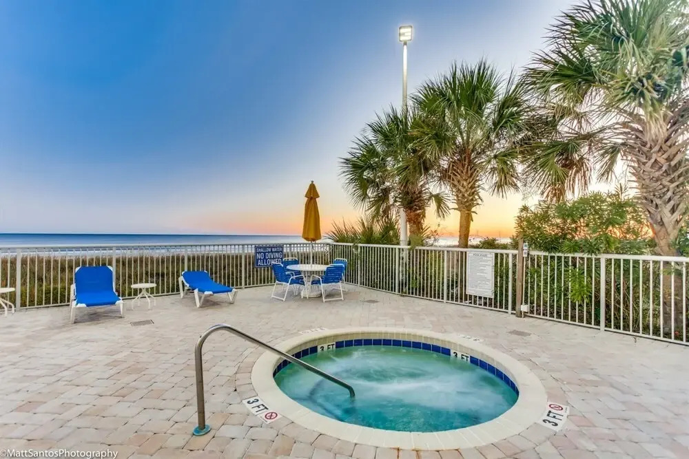 Seaside Resort 902