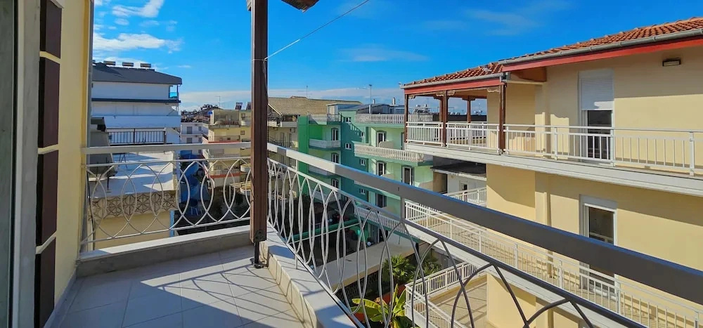 Chariclia Hotel