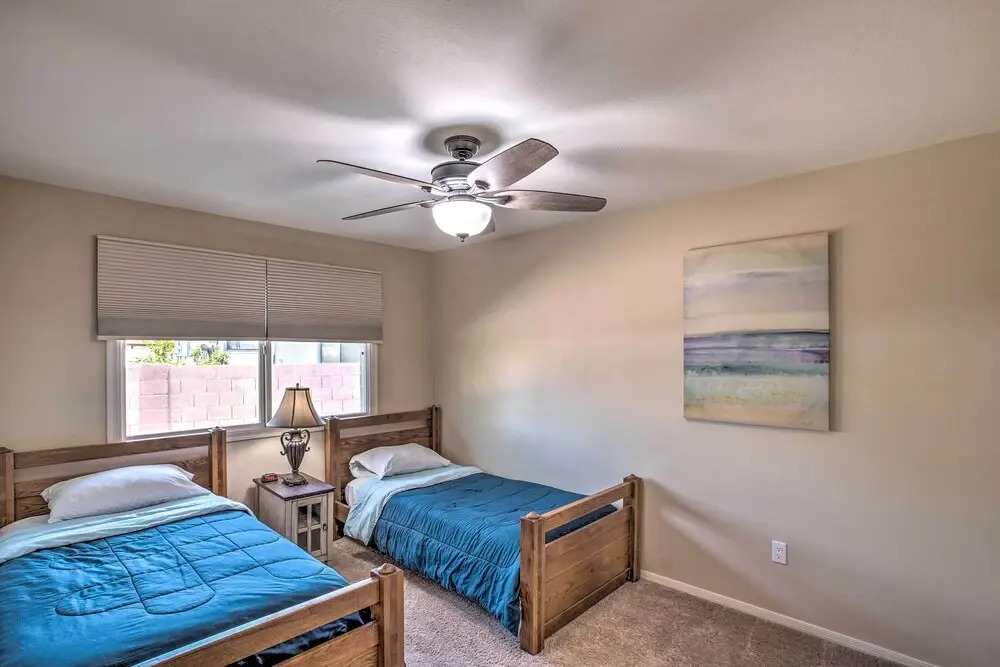 Pet-friendly Arizona Escape: Golf & Hike Nearby!