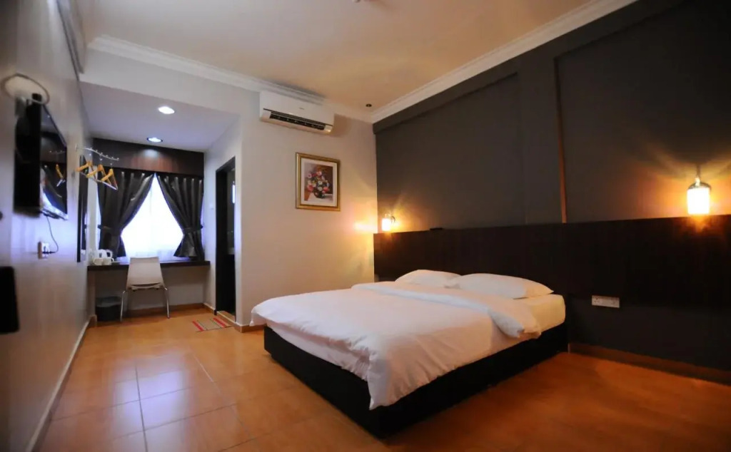 Ailang Hotel