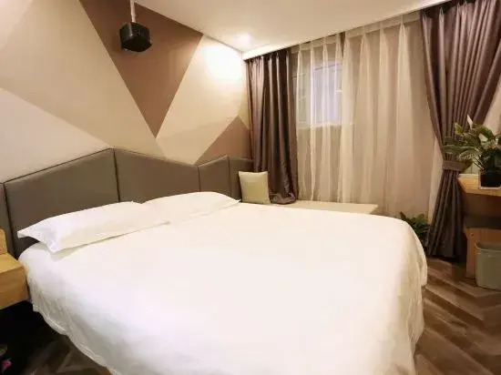 Jifeng Hotel (Beijing Jishuitan Hospital)