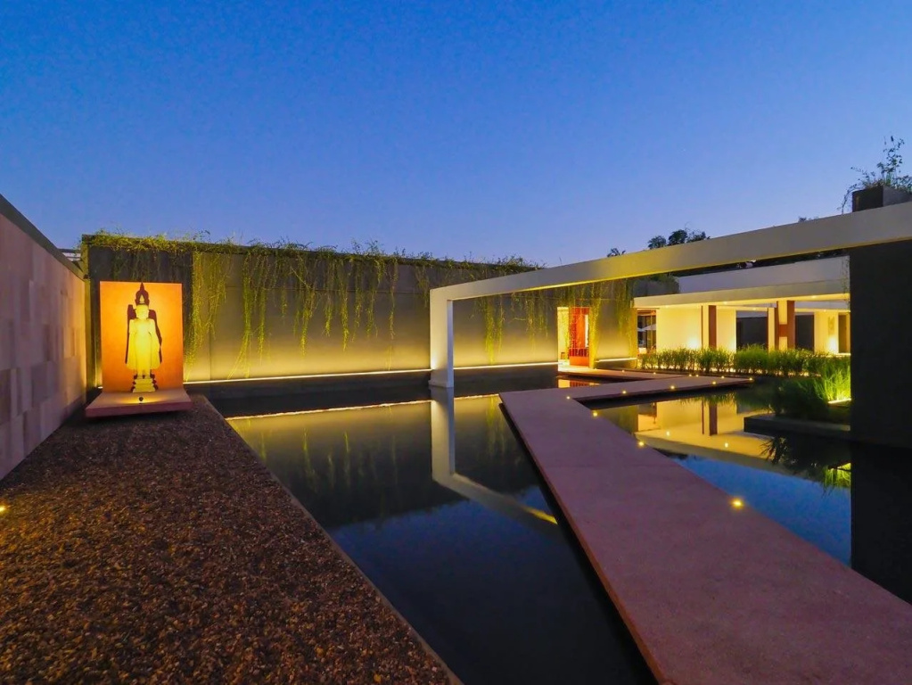 The Balé Phnom Penh by LifestyleRetreats