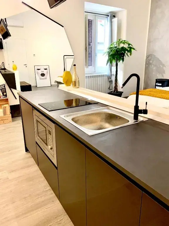 AJ Lux Apartments