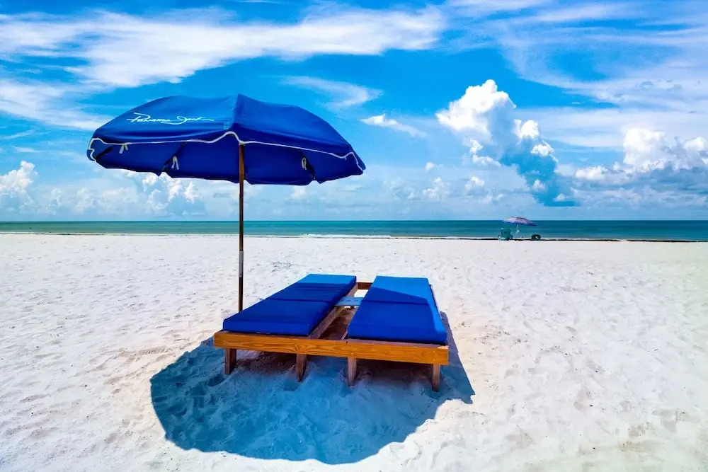 New Listing! Beachfront Perch W/ Pool & Balcony 2 Bedroom Condo