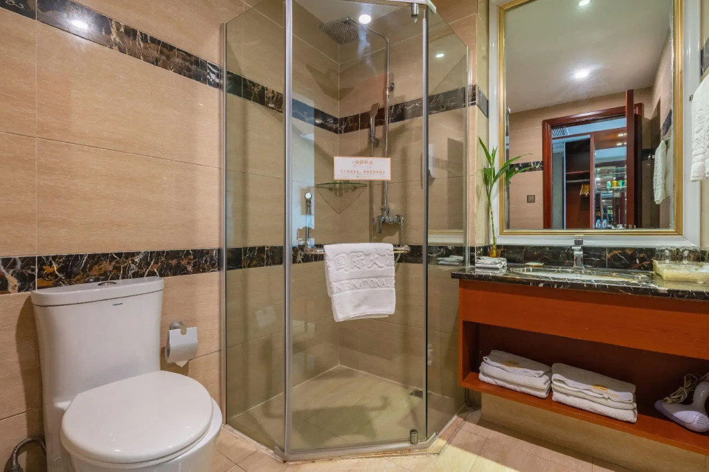 Shanghai Jinfeng International Hotel