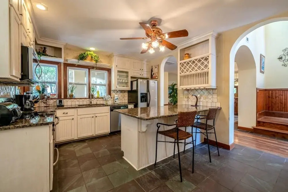 Casa de Mediterranean Home
