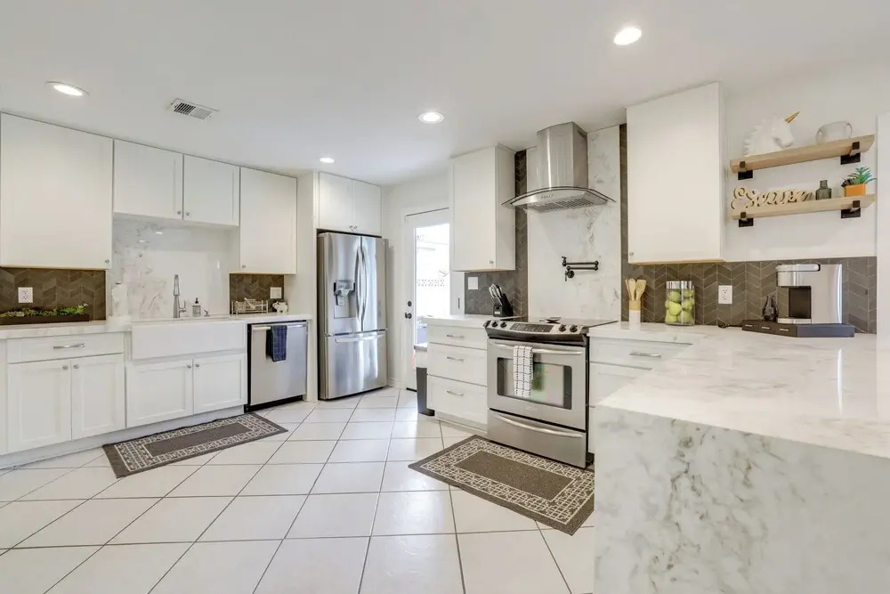 3 Mi to Old Town: Modern Oasis in Scottsdale!