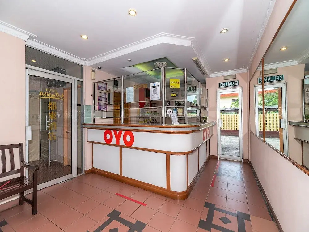 Hotel Holiday Park by OYO Rooms